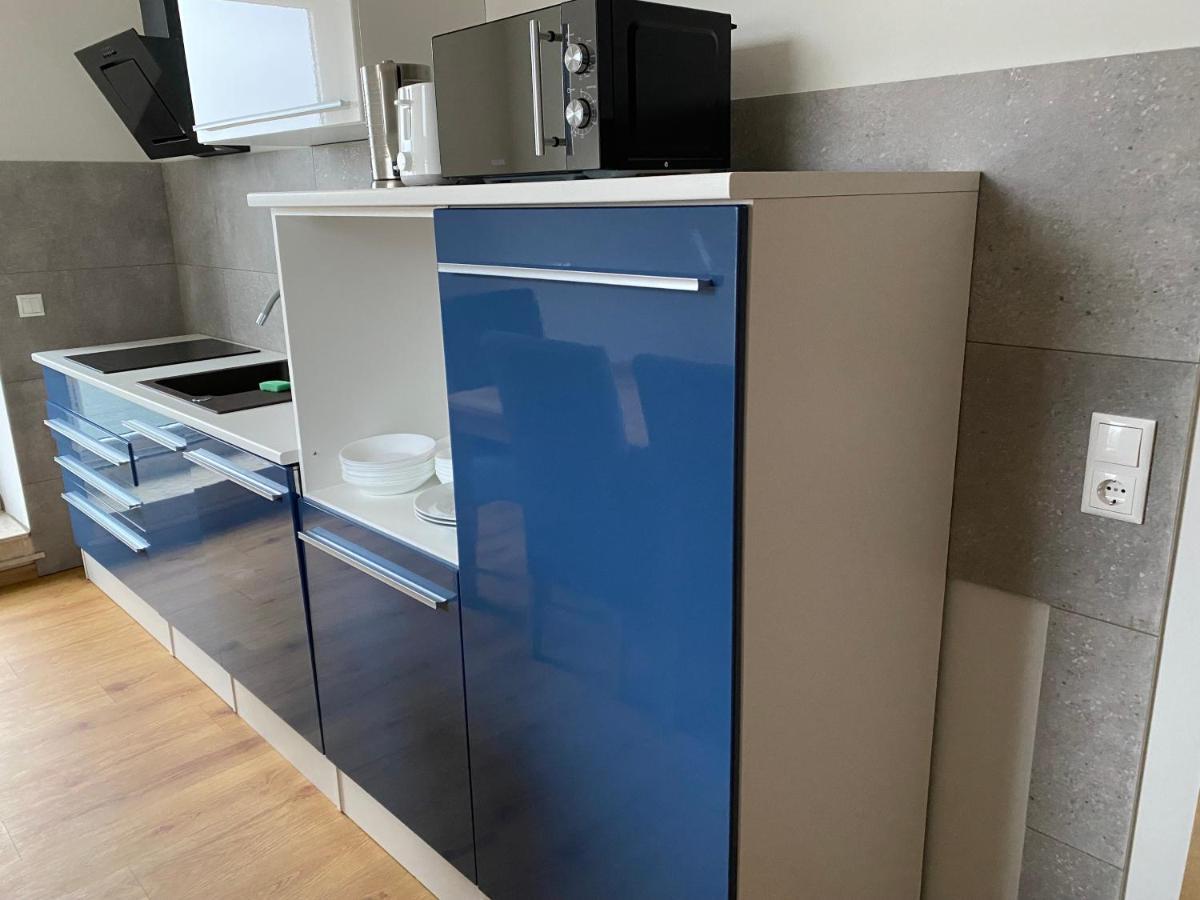 2 Raum Apartment Mit Terrasse, Hell Und Stilvoll Borna Exteriör bild